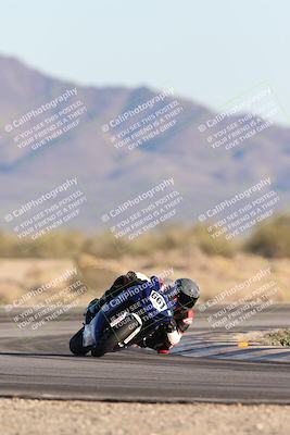 media/Dec-07-2025-CVMA (Sun) [[3e7d2de5dc]]/Race 16-Formula Middleweight/